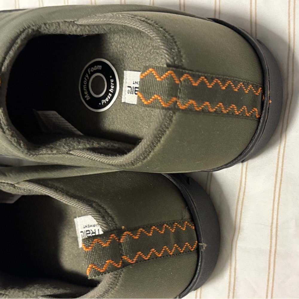 Men’s Ozark Trail Quilted Slip-On Indoor/Outdoor Loafers NWOT - Picture 2 of 3